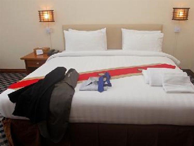 Asia Plaza Hotel Yangon Luaran gambar