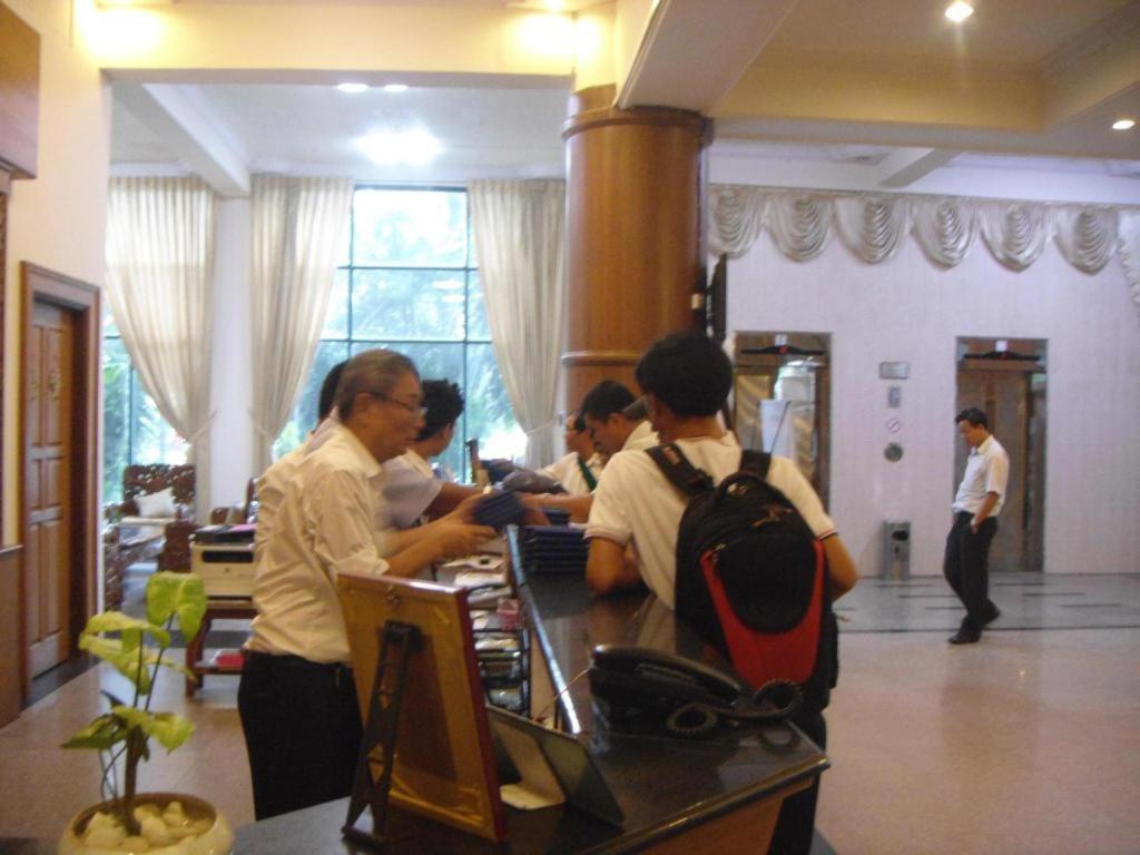 Asia Plaza Hotel Yangon Luaran gambar