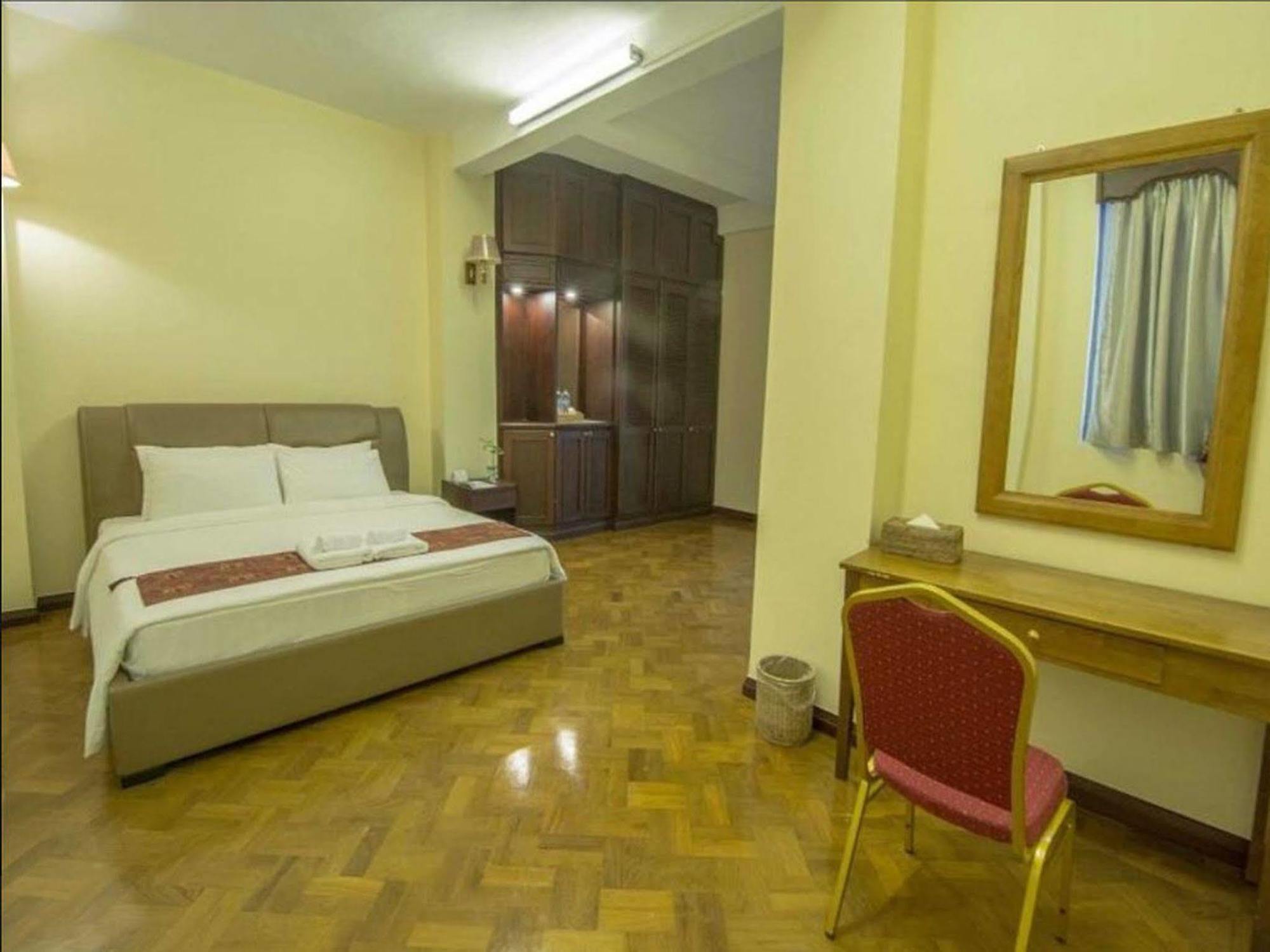 Asia Plaza Hotel Yangon Luaran gambar