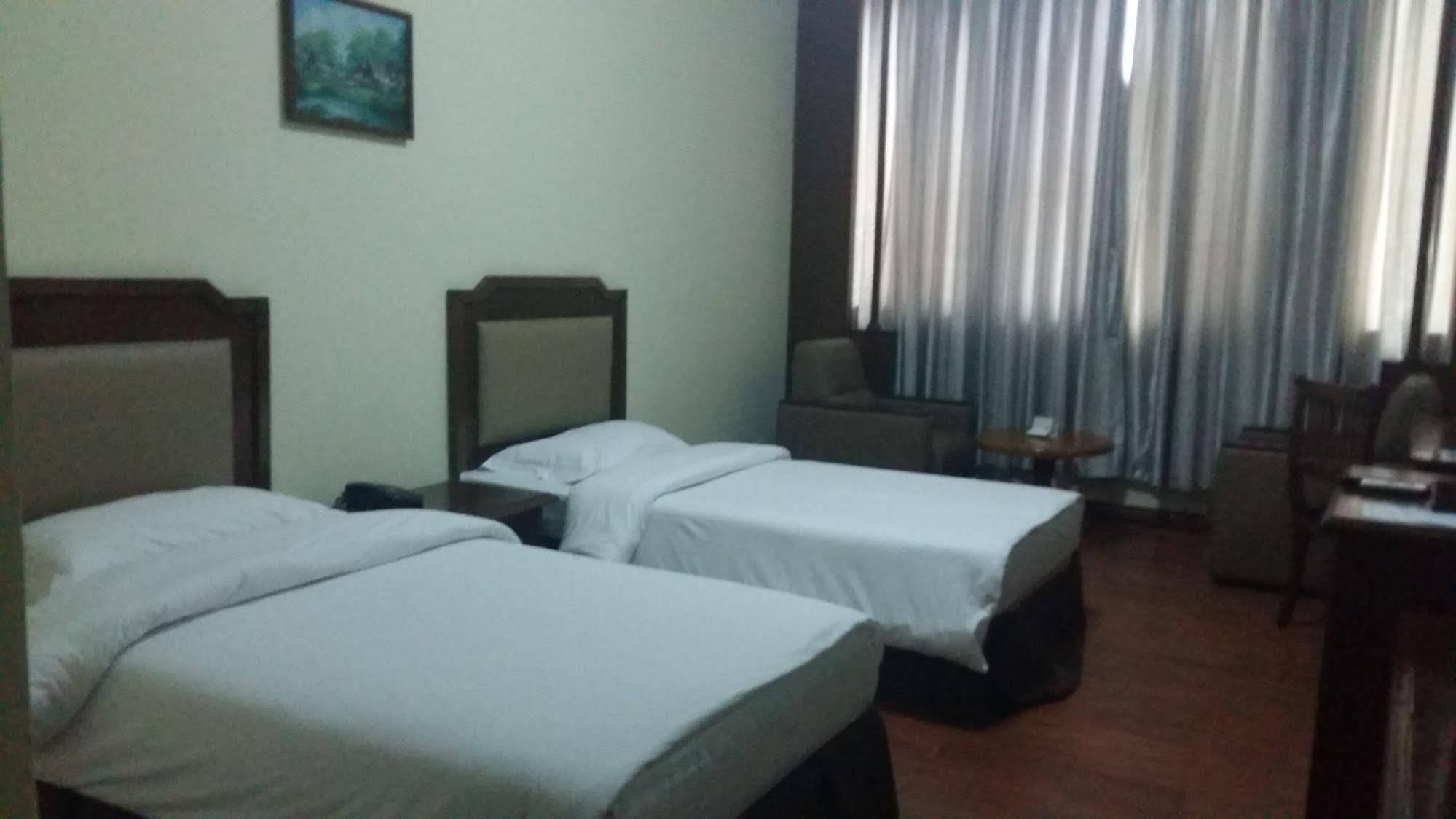 Asia Plaza Hotel Yangon Luaran gambar