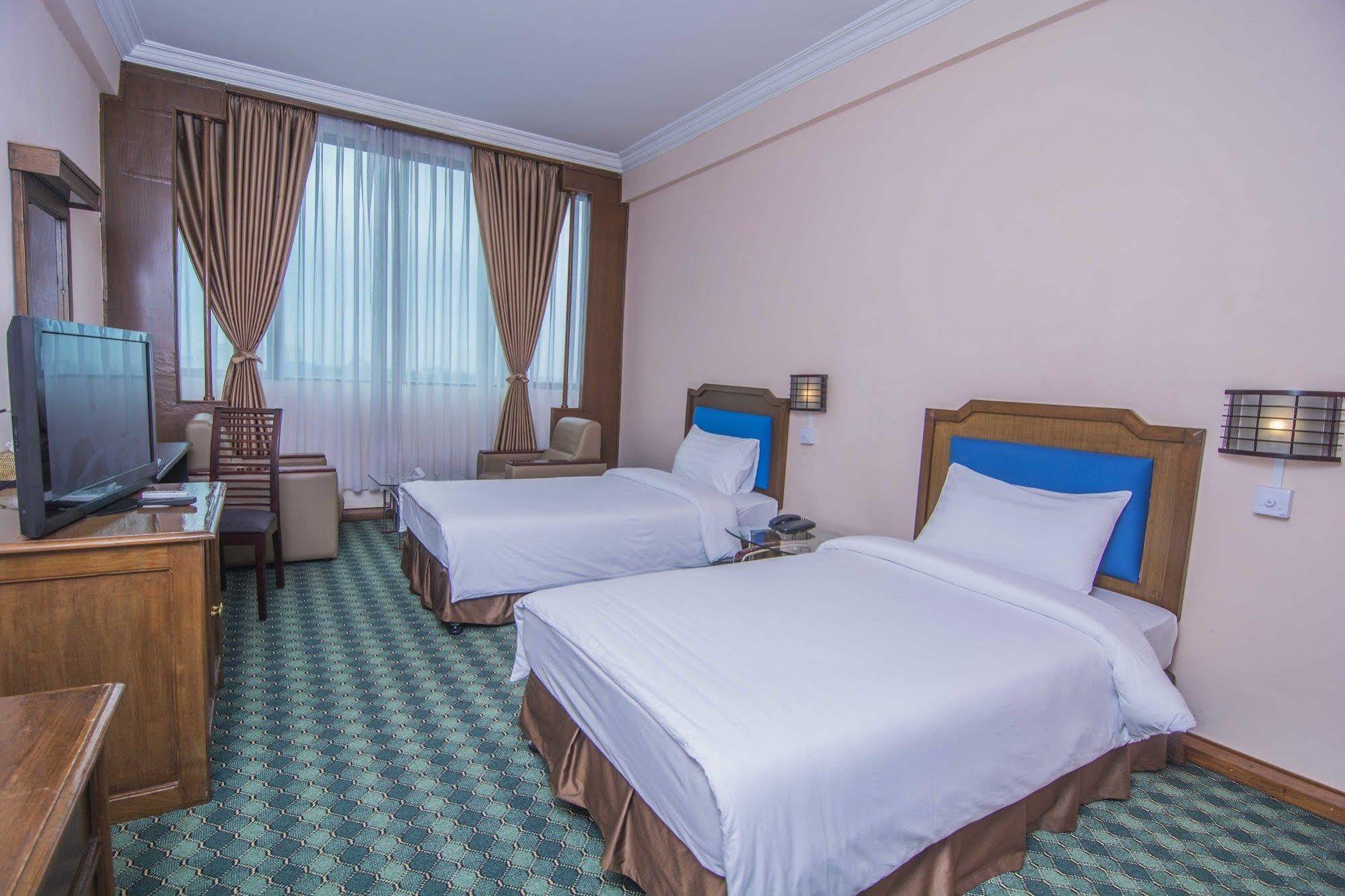 Asia Plaza Hotel Yangon Luaran gambar