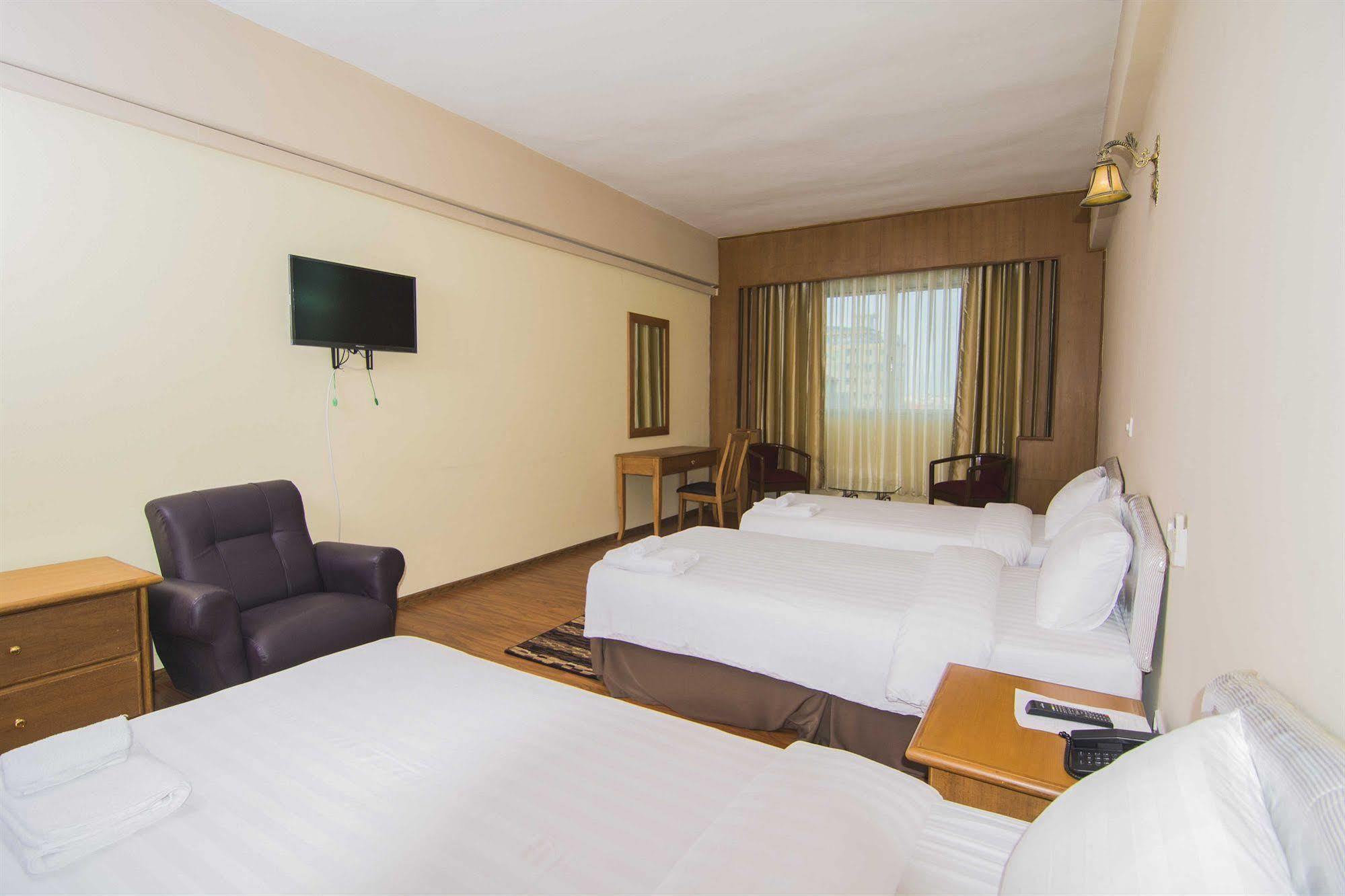 Asia Plaza Hotel Yangon Luaran gambar